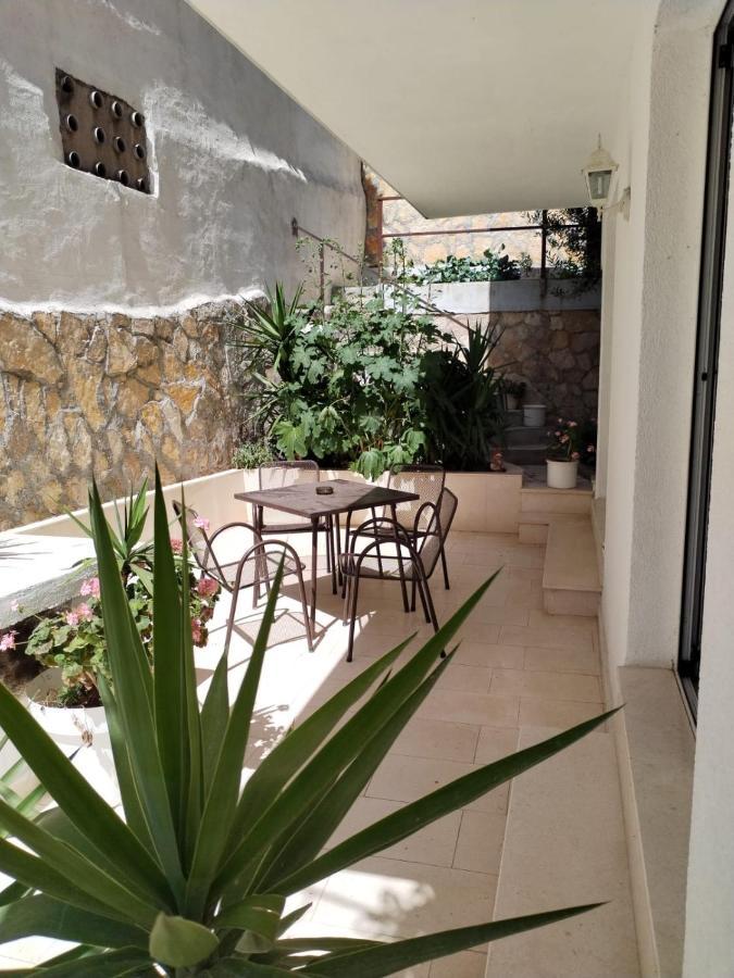 Apartments Dalmacija Podstrana Bagian luar foto