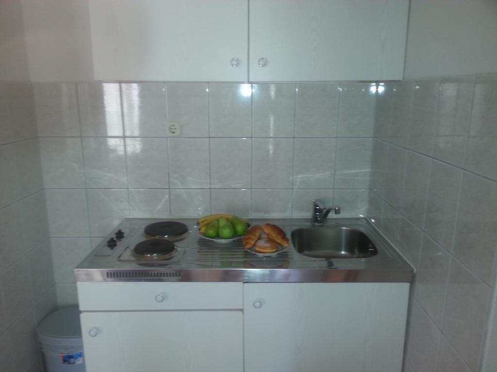 Apartments Dalmacija Podstrana Ruang foto