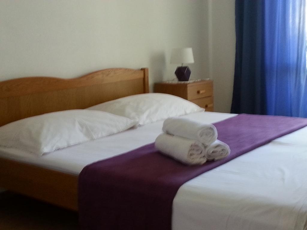 Apartments Dalmacija Podstrana Ruang foto