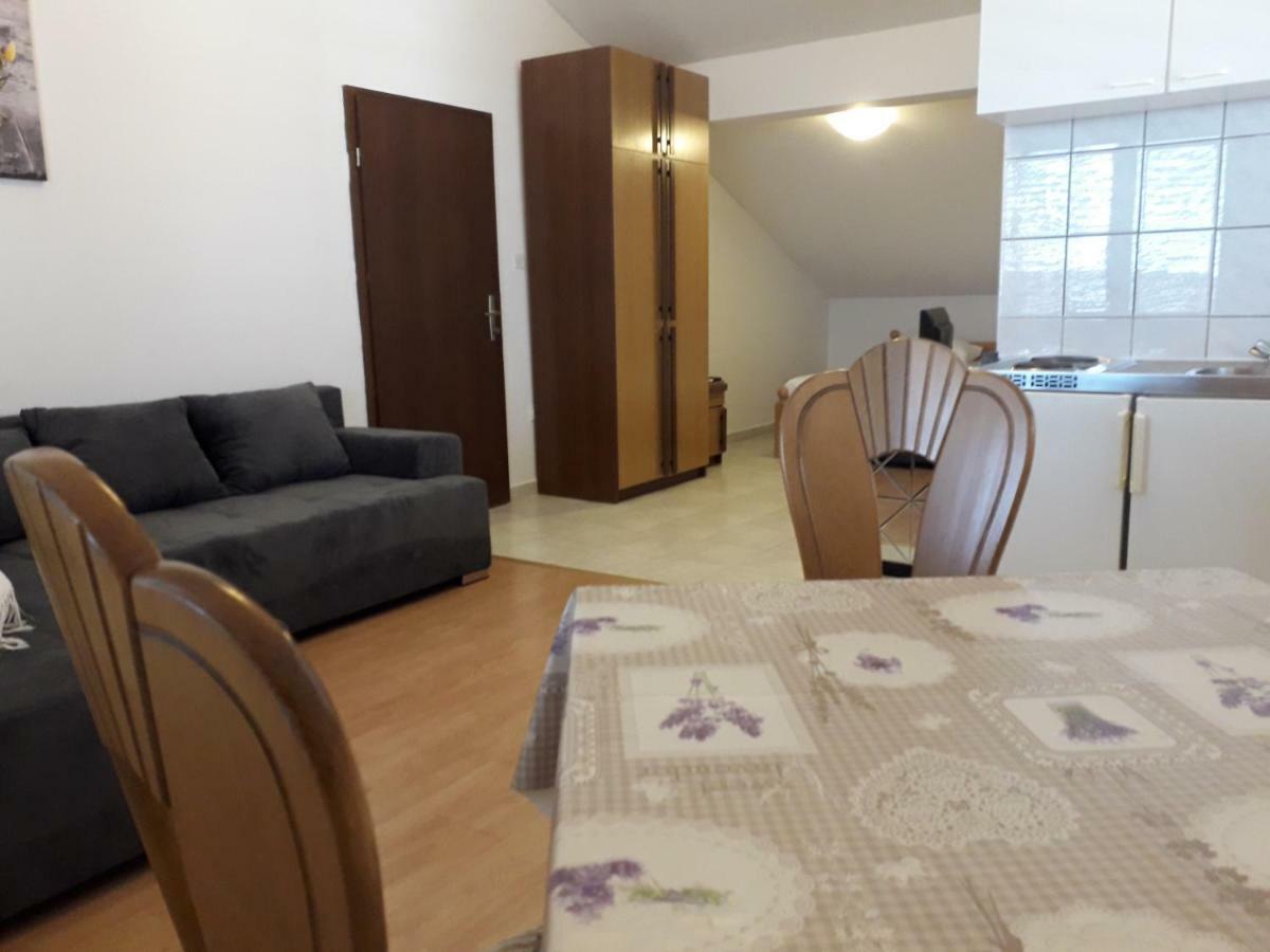 Apartments Dalmacija Podstrana Bagian luar foto